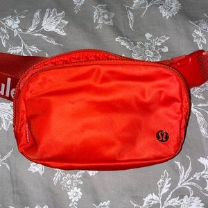 Lululemon Everywhere Belt Bag One Size